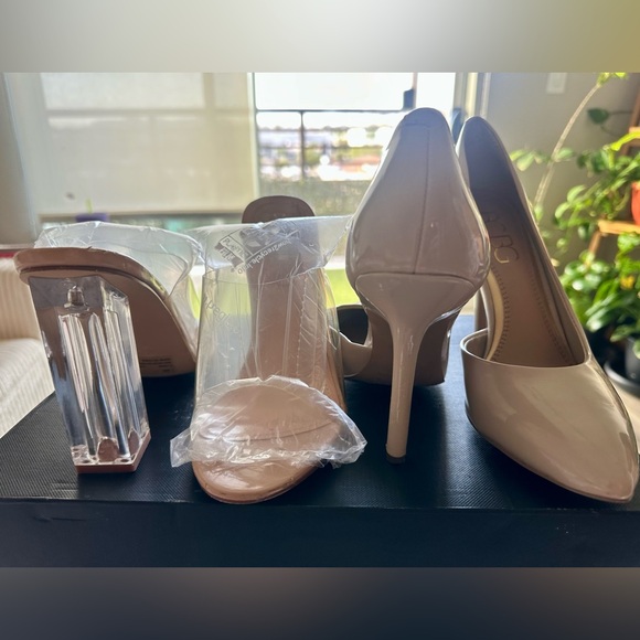 2Pairs! BUNDLE BCBG/Clear Pumps Size 7.5 - Picture 2 of 10